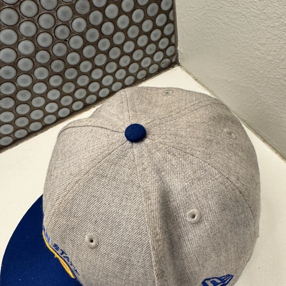 Golden State Warriors Hat Cap Snap Back New Era Gray Blue Yellow Logo OSFM Adult